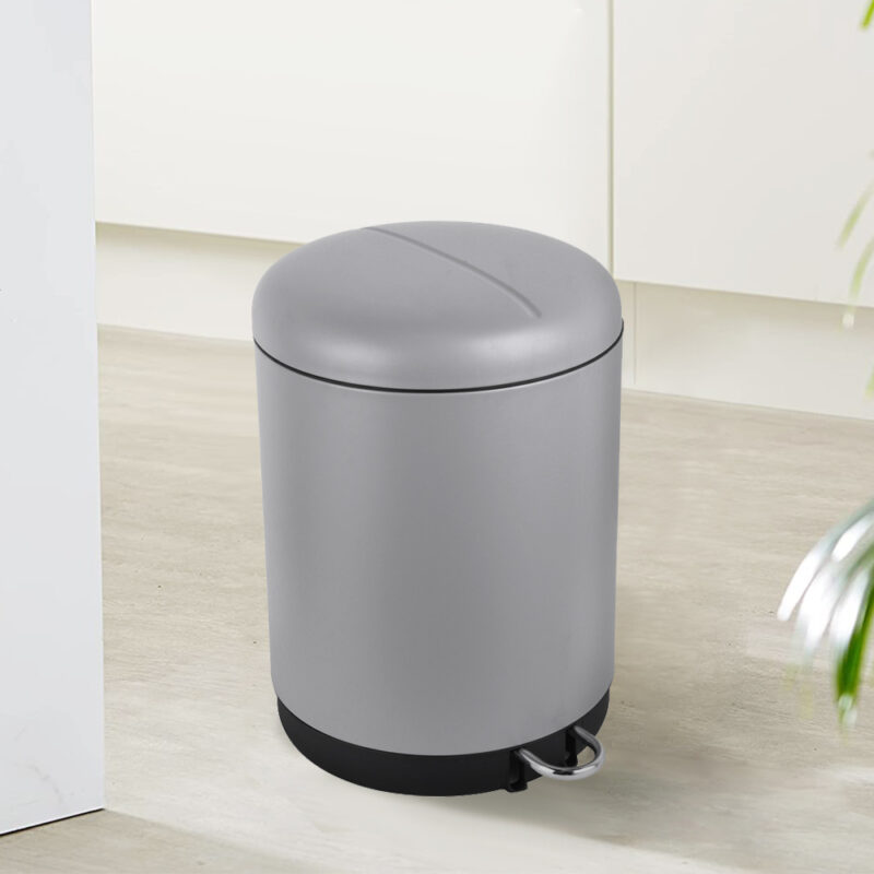 Round Soft-Close Trash Can with Foot Pedal WBR061