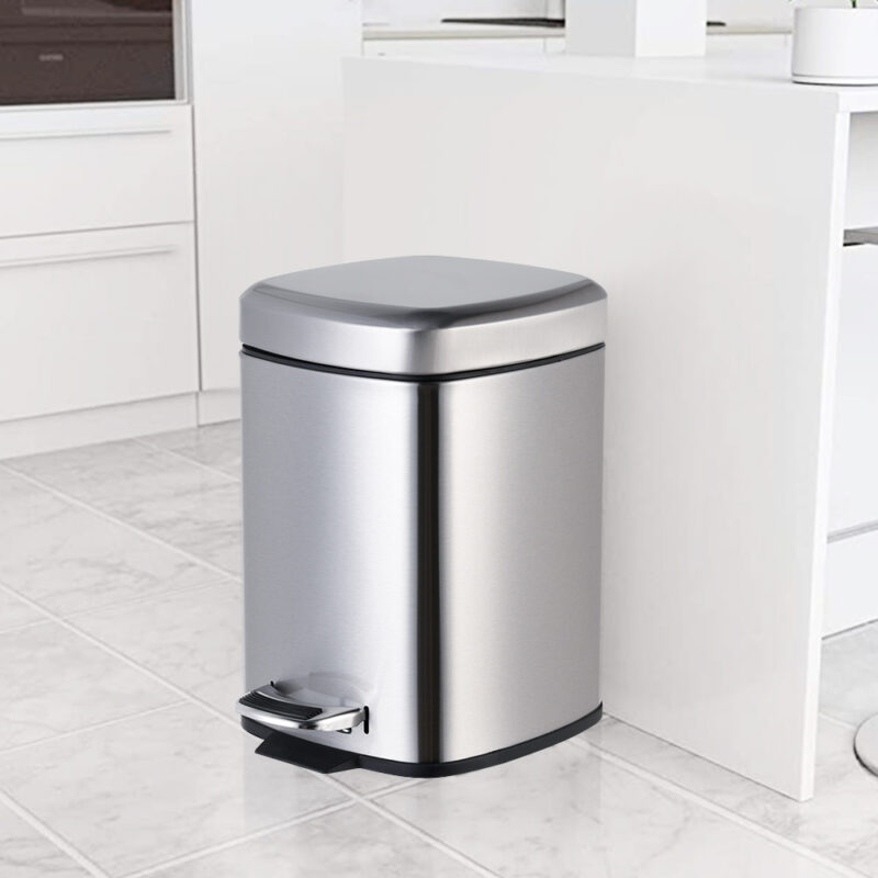 Stainless Steel Trash Can with Foot Pedal  WBS014